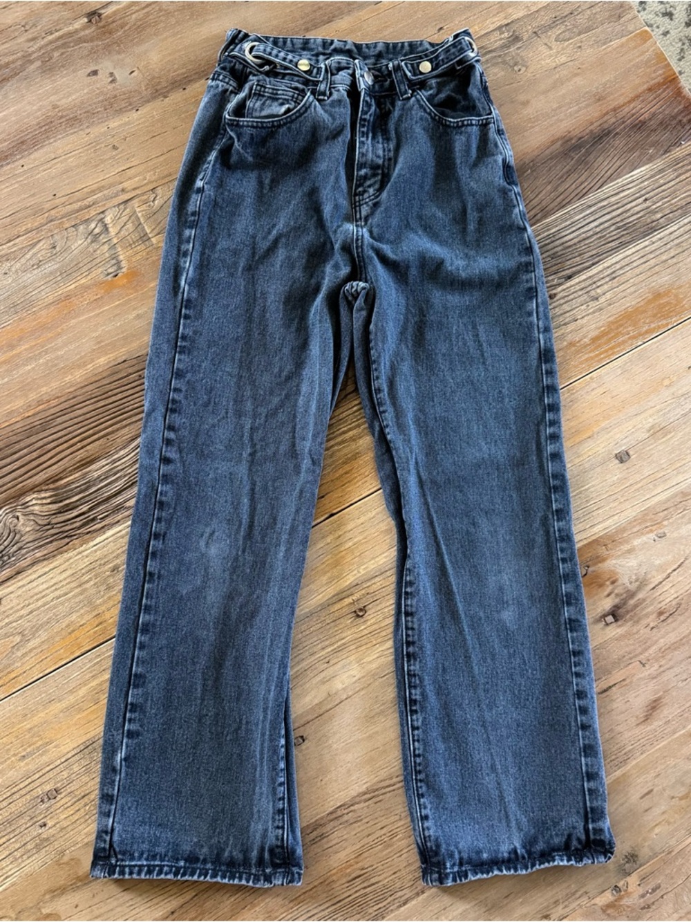 Women’s Dark Denim Washed Straight-Leg Jeans